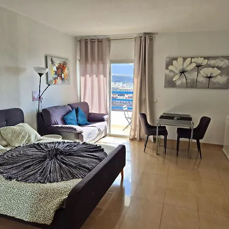 Апартаменты Cozy With Views In Playa Paraiso Адехе